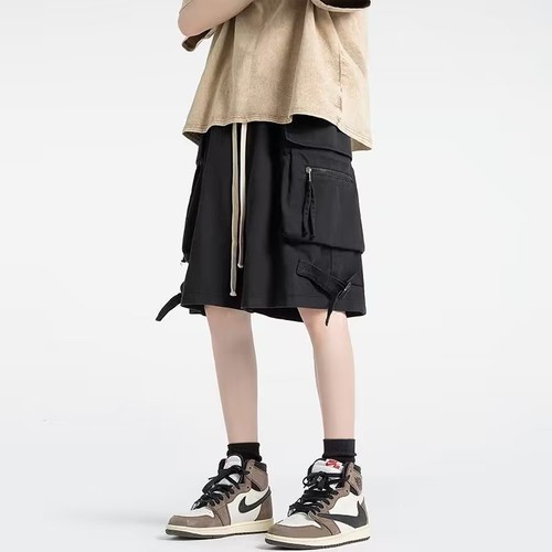 Cargo shorts men's summer new trendy high street loose American functional wind pants versatile youth five-quarter pants