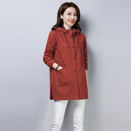 Mom's New Spring and Autumn Coat for Middle-Aged and Elderly Women, Stylish and Fashionable, Plus-Size, Mid-Length Trench Coat for Women