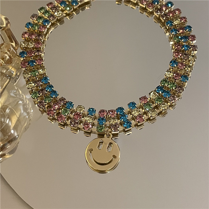 Couleur Trois Rangées Diamant Doré Smiley Pendentif Choker Gros Bijoux Nihaojewelry display picture 11