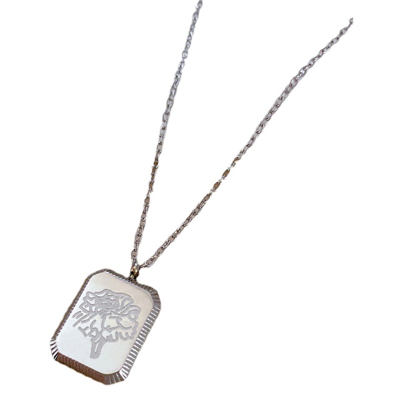 [Acero de titanio] lleno de diamantes de lujo Luz de lujo transfronteriza banquete boda collar Mujer Red rojo todo fósforo clavícula Cadena de acero de titanio