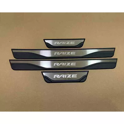 exterior door sill welcome – Dekorativ pedal başlıqları - raize-exterior-door-sill-strip-black-base-with-silver-color