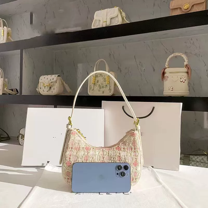 Плетёная летняя лампа-луна с рисунком, сумка через плечо, стиль Chanel, коллекция 2023