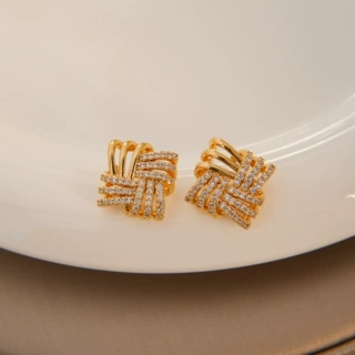 时尚新款925银针耳钉个性高级简约气质小众设计感耳饰女 跨境专供