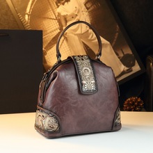 复古压花饺子包2025新款小众手工牛皮手提单肩女斜挎真皮女包