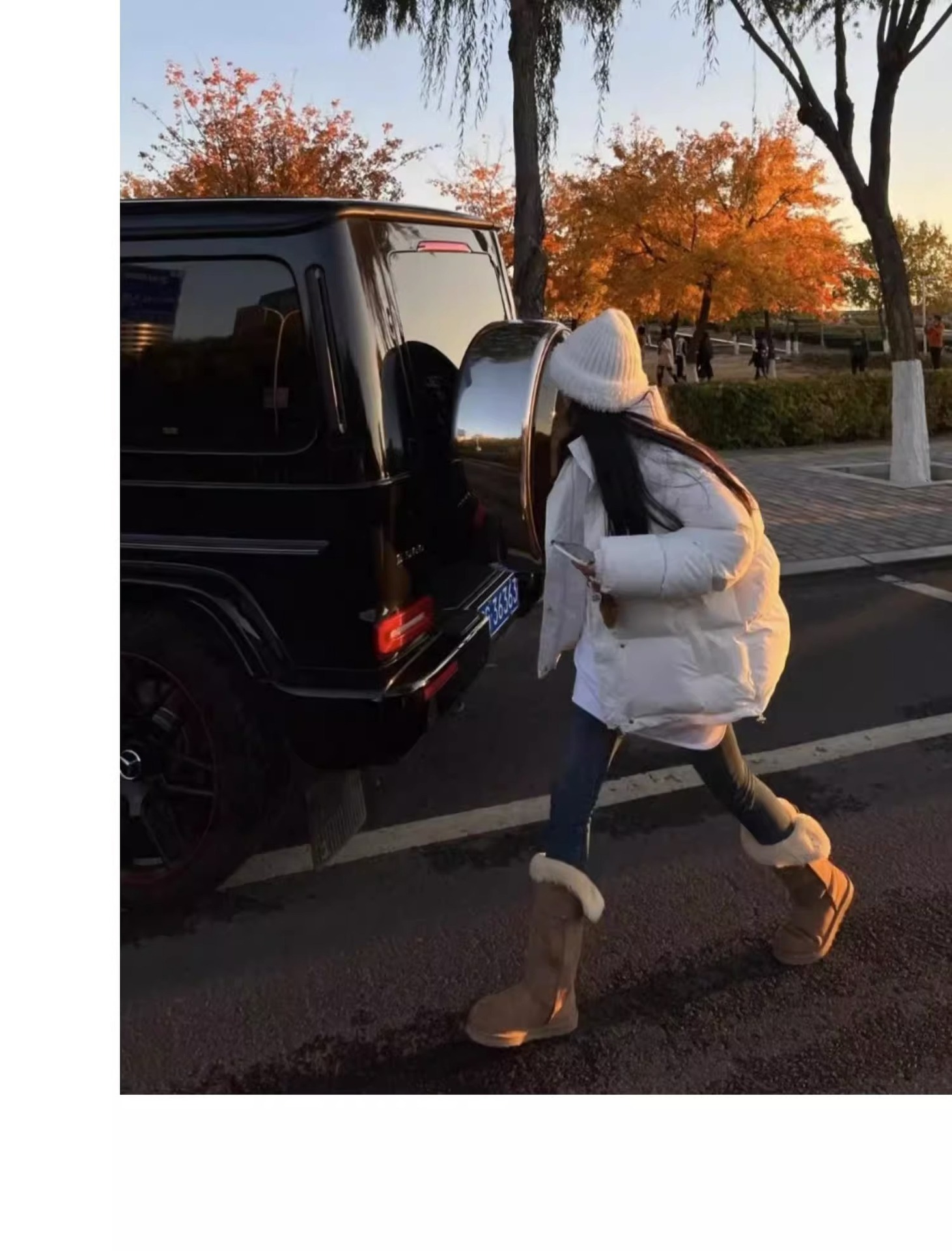 2023 winter new Europe and the United States hot button two wear snow boots female sheep fur one velvet inside warm mid-calf boots_voghion.com