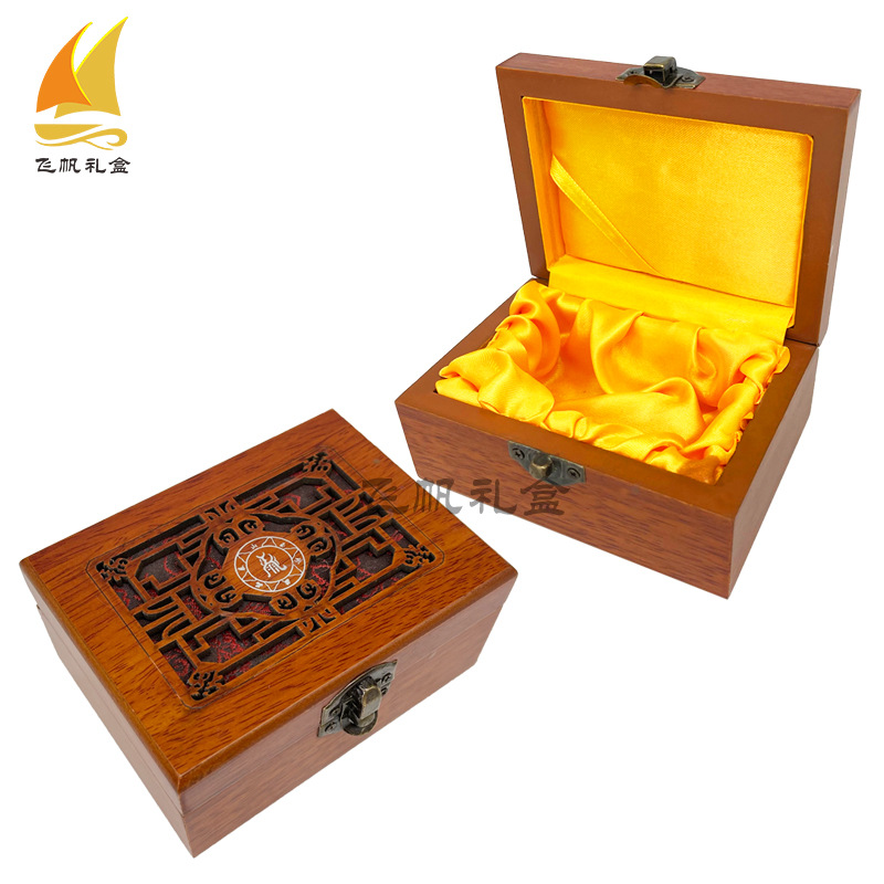手镯首饰包装盒 镂空雕刻佛珠礼品盒 批发木质把件挂件盒子