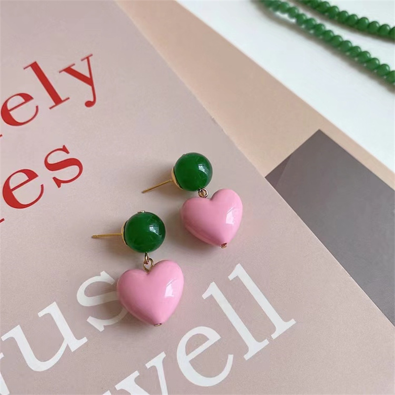 retro cute fuchsia brand earrings from pearl