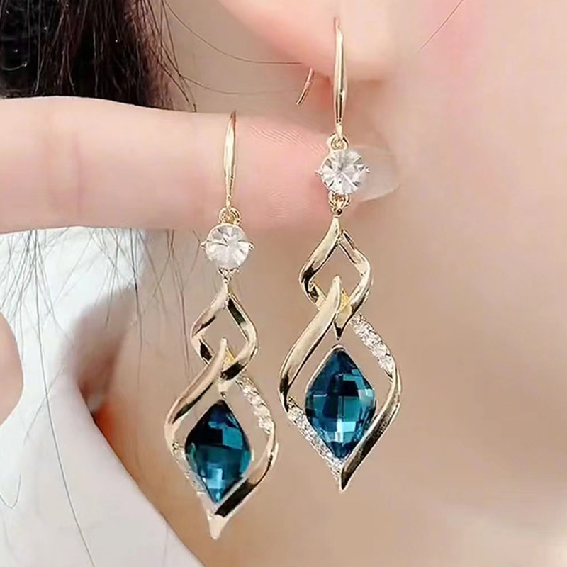 Pendientes de cristal de diamante geométrico femenino temperamento coreano largo con incrustaciones de diamantes rojo rojo Pendientes largos con borlas estilo de explosión de Douyin