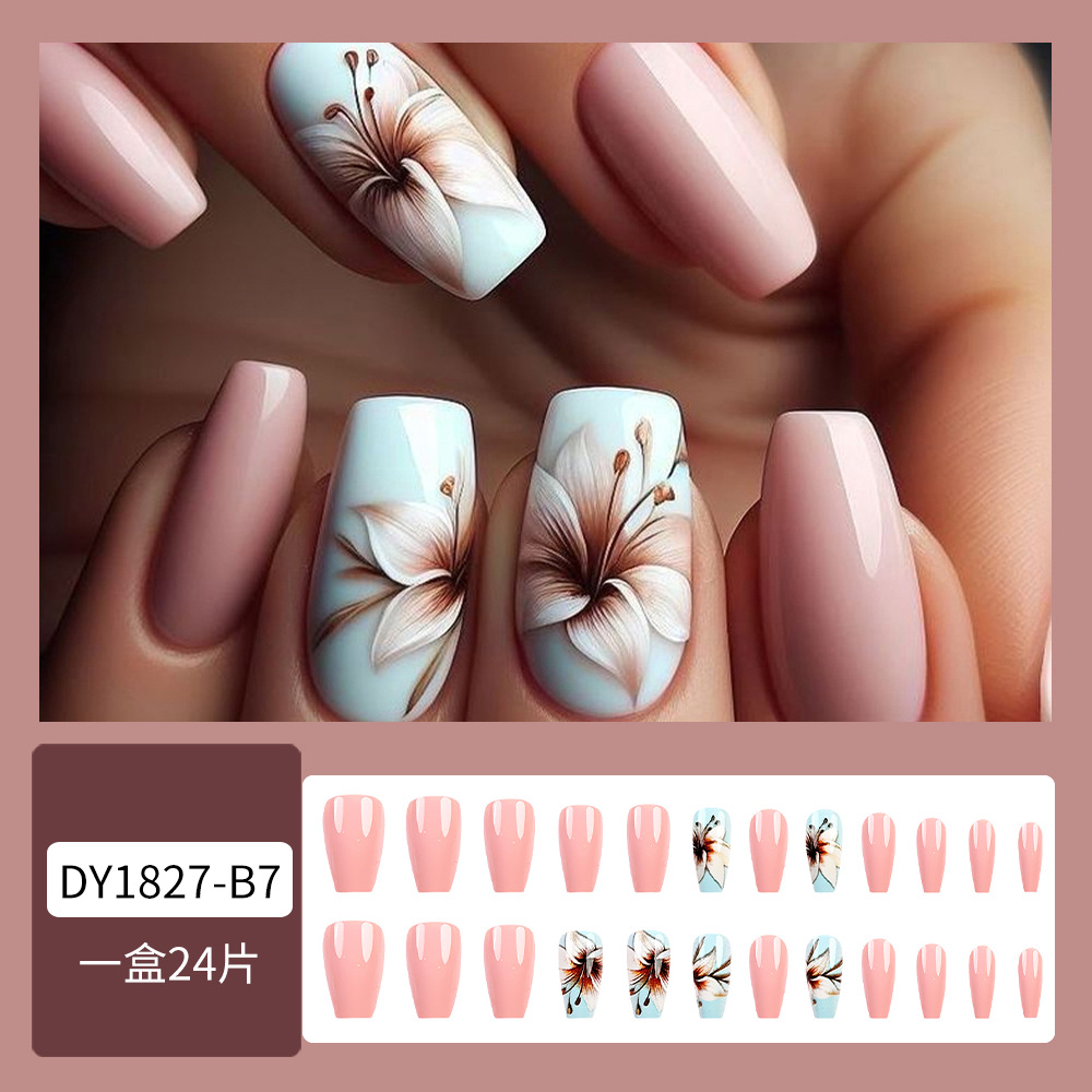 Uñas postizas de estilo corto con diseño de pétalos de lirio para comercio exterior, color rosa simple que realza la tez, uñas de alta gama, piezas de uñas de gran venta.