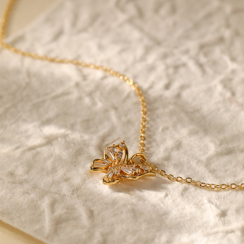 8g Weight 18K Gold Plated Plating Material Copper Pendant Material Zircon Inlay Material Pendant Necklace Classification Copper Chain Material cable chain Chain Type 1 Piece Quantity Daily Occasion Copper Material Heart Shape, Flower, Bow Knot Pattern Women's Gender Inlay Design Sweet Style Copper 18K Gold Plated Inlay Heart Shape Flower Bow Knot Zircon Pendant Necklace 36
