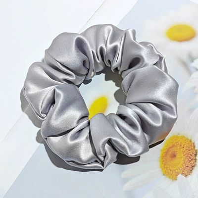 Mulberry Silk Scrunchie — Saç üçün rezinlər - 30mm-4cm-hair-tie-silver-gray