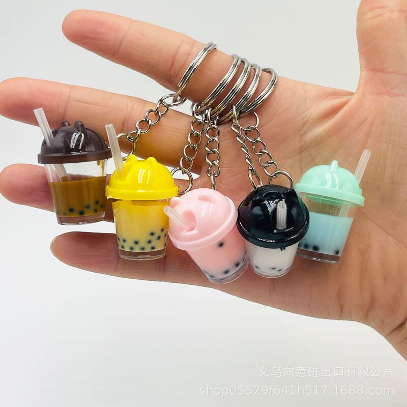 Creative simulation milk tea straw drink cup key chain resin pendant bubble tea key chain student gift Creative simulation milk tea straw drink cup key chain resin pendant bubble tea key chain student gift
