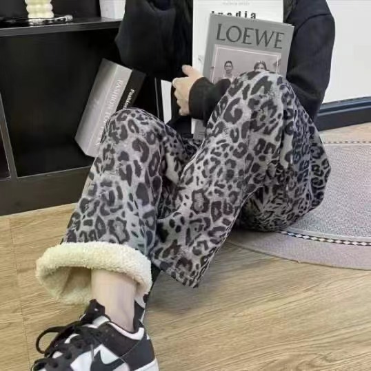 格子とベルベットのワイドパンツ女性冬の新型学生は腰がゆったりしているストレートで、子羊のベルベットの保温カジュアルパンツを厚くしている|undefined