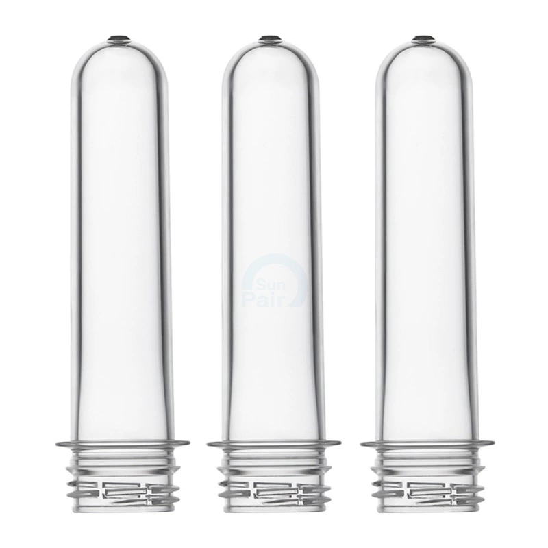 Множество спецификаций и весов могут быть настроены. Цветная бутылка-эмбрион 28-мундштук PCO1881 для воды и напитков, прозрачная ПЭТ-бутылка-эмбрион.