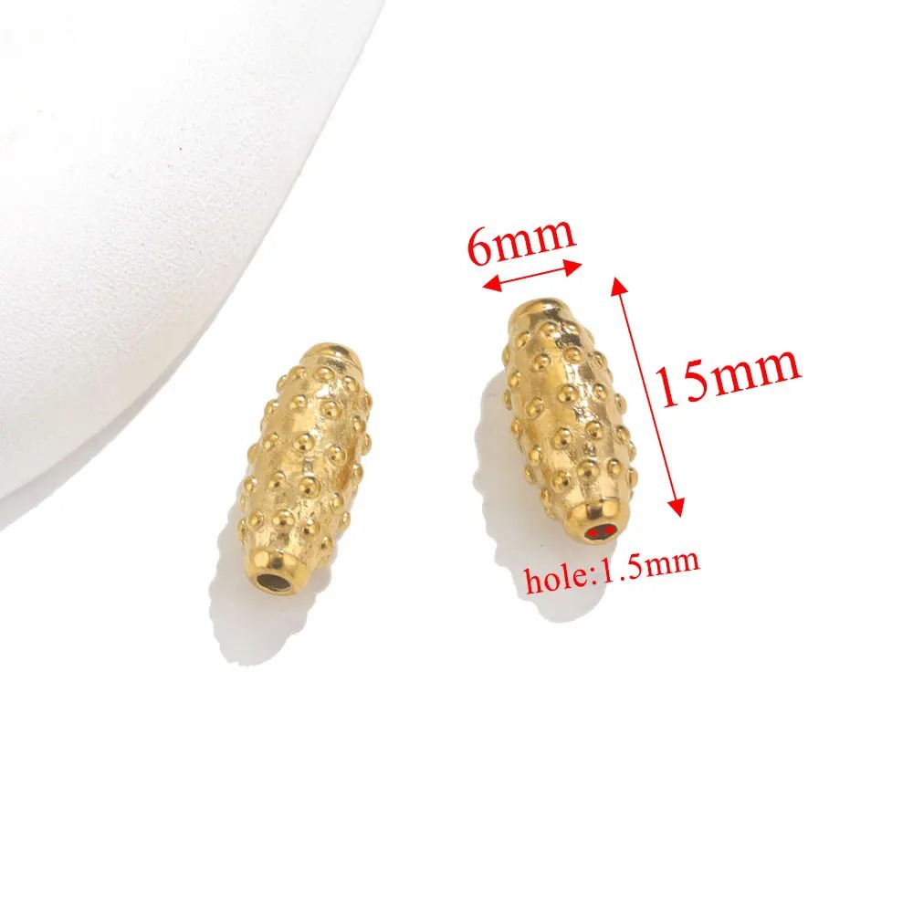 Cuentas largas de bambú de acero inoxidable, cuentas de cubo de flores talladas al sol, cuentas sueltas, acero de titanio, collar retro europeo y americano, accesorios colgantes de bricolaje