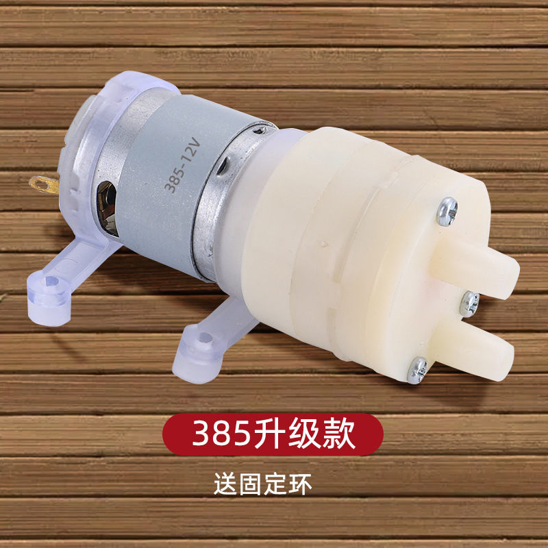 お茶のバーの機械はポンプのお茶を引き出して電気の湯沸かし器を備えます。|undefined