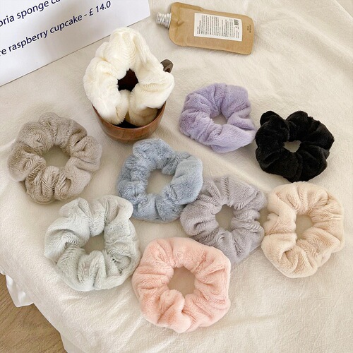 Plush Autumn and Winter Pig Intestine Hair Band New Cute Simple Hair Tie High Elastic Thick Rubber Band Headband for Women