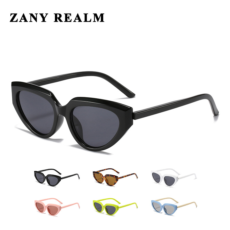 Marco Negro y pieza gris