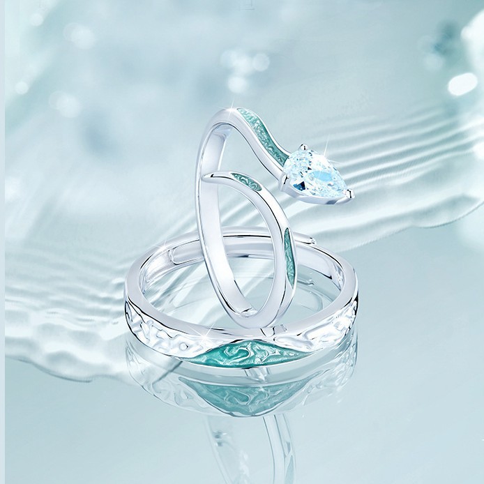 스네이크 커플링은 심플하고 다재다능하며 우아하고 고급스러운 반지입니다. 황도대의 남자친구와 여자친구를 위한 독특하고 가볍고 럭셔리하며 틈새시장에 어울리는 반지입니다.