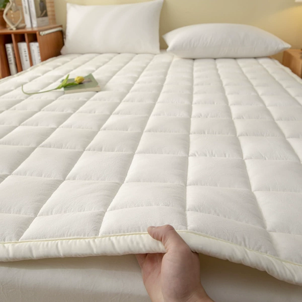 A white (cotton + down velvet double filling/thickening) Category A