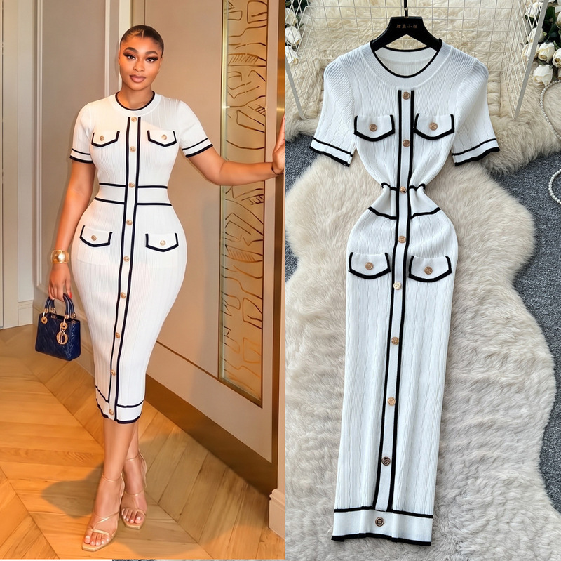 Light luxury Chanel-style knitted gentle dress for women, summer metal buckle slim-fit A-line elegant long dress Light luxury Chanel-style knitted gentle dress for women, summer metal buckle slim-fit A-line elegant long dress