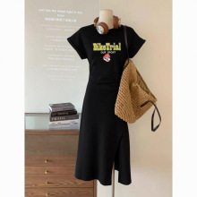 短袖T恤女长款2025新款夏季美式玛丽卡通字母开叉修身显瘦连衣裙