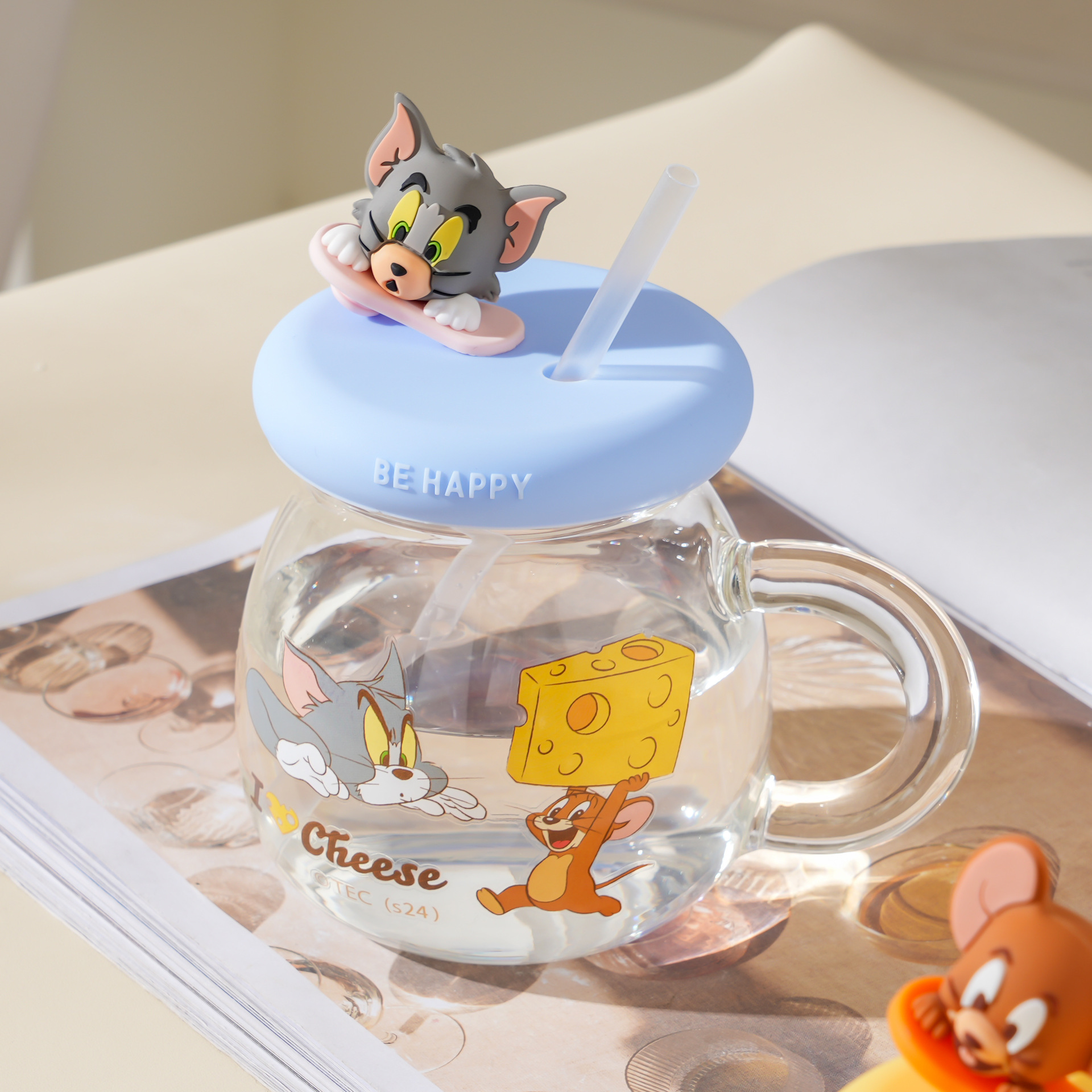 Gatos y ratones autorizados copas de vidrio con patrón de dibujos animados Jerry copas de agua regalos para el hogar con tapa Tom mug