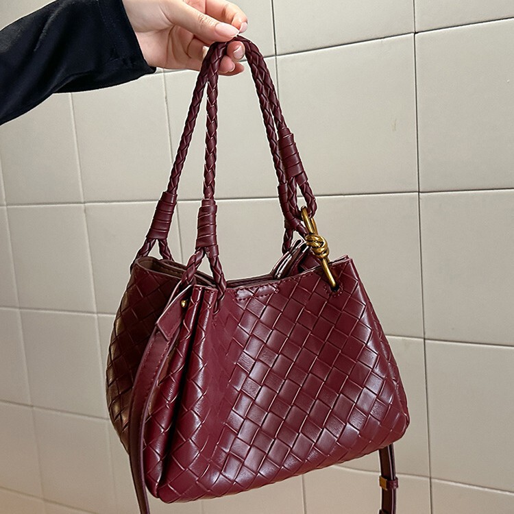 High-End Bucket Bag, Hand-Woven Women's Bag, Fashionable Soft Leather Large-Capacity Shoulder Crossbody Bag, Designer Bag, Trendy