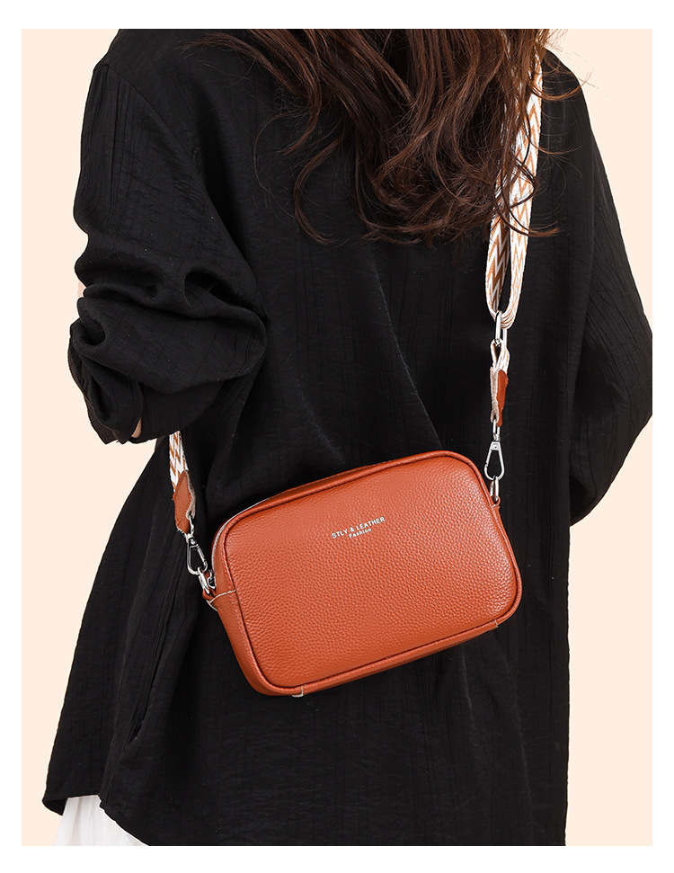 Women's Genuine Leather Crossbody Bag With Wide Strap_voghion.com