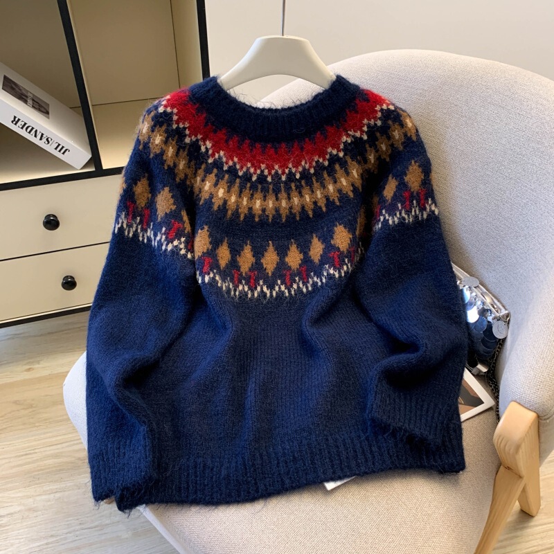 Korean-style Fair Isle gray sweater for women, autumn and winter Christmas design, knitted top with a casual and stylish look, one size fits all