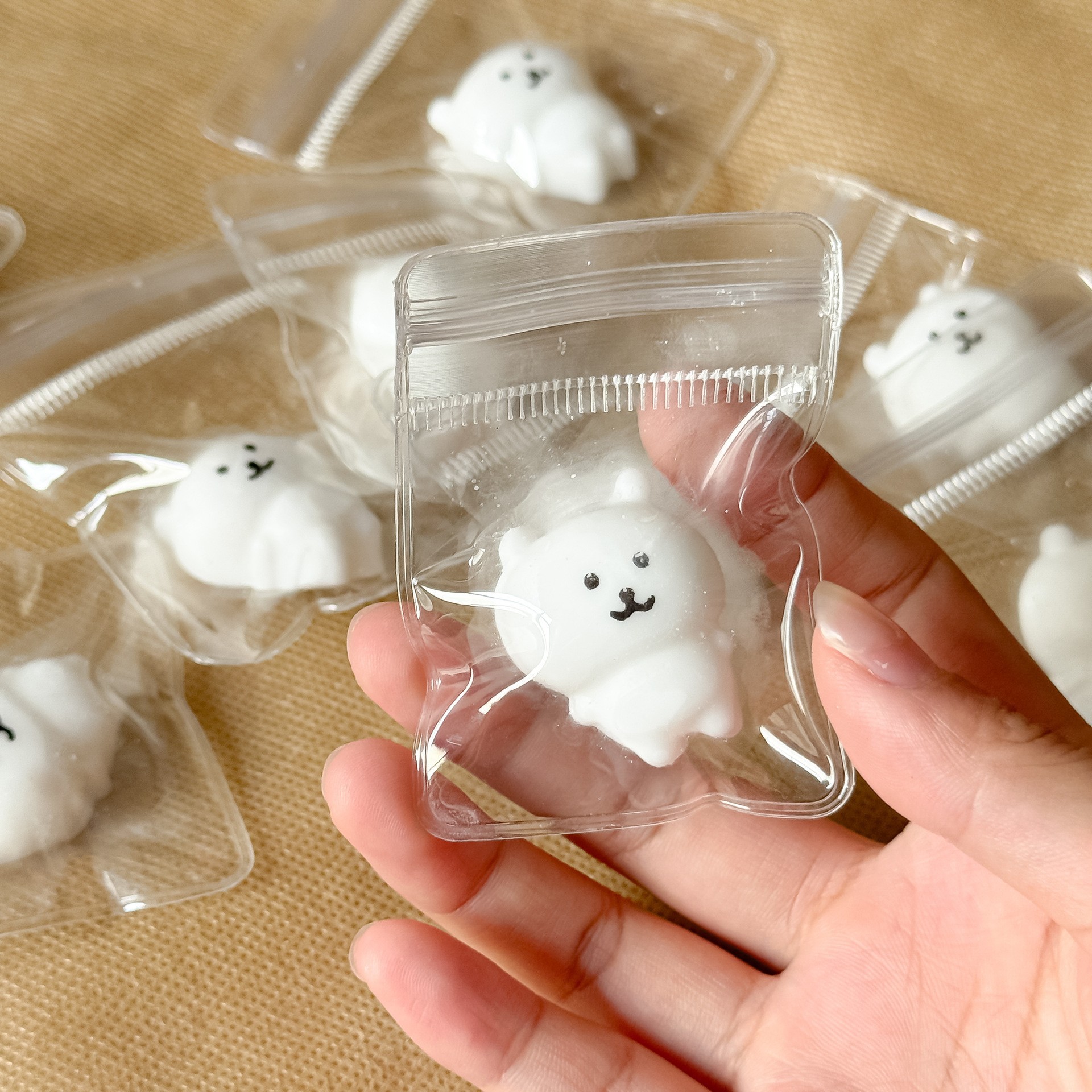 网红迷你自嘲熊捏捏乐慢回弹烂泥感解压捏捏小熊玩具礼物食奶油感