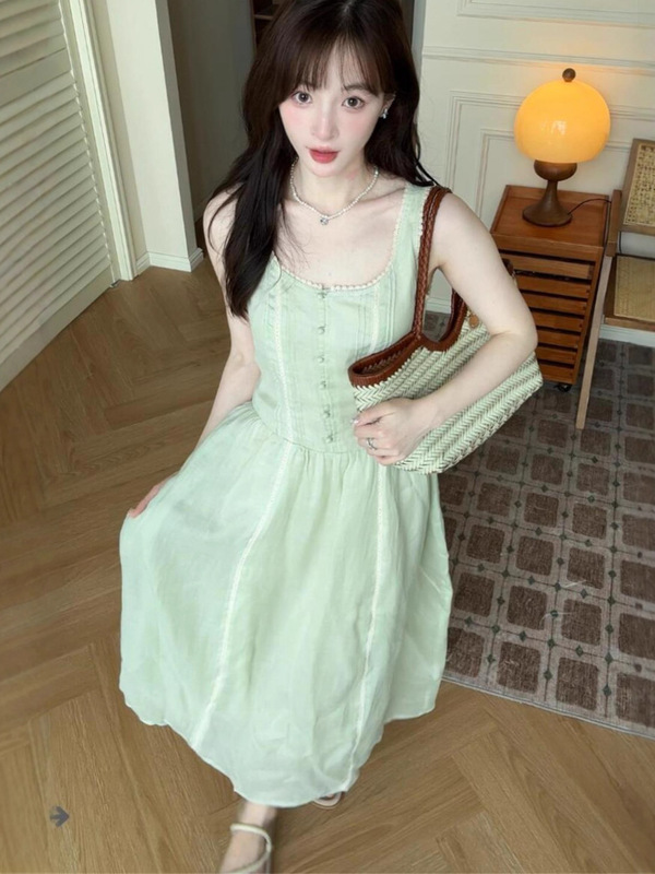 法式绿色背心连衣裙女2025夏季新款高级感度假修身收腰无袖长裙子|undefined