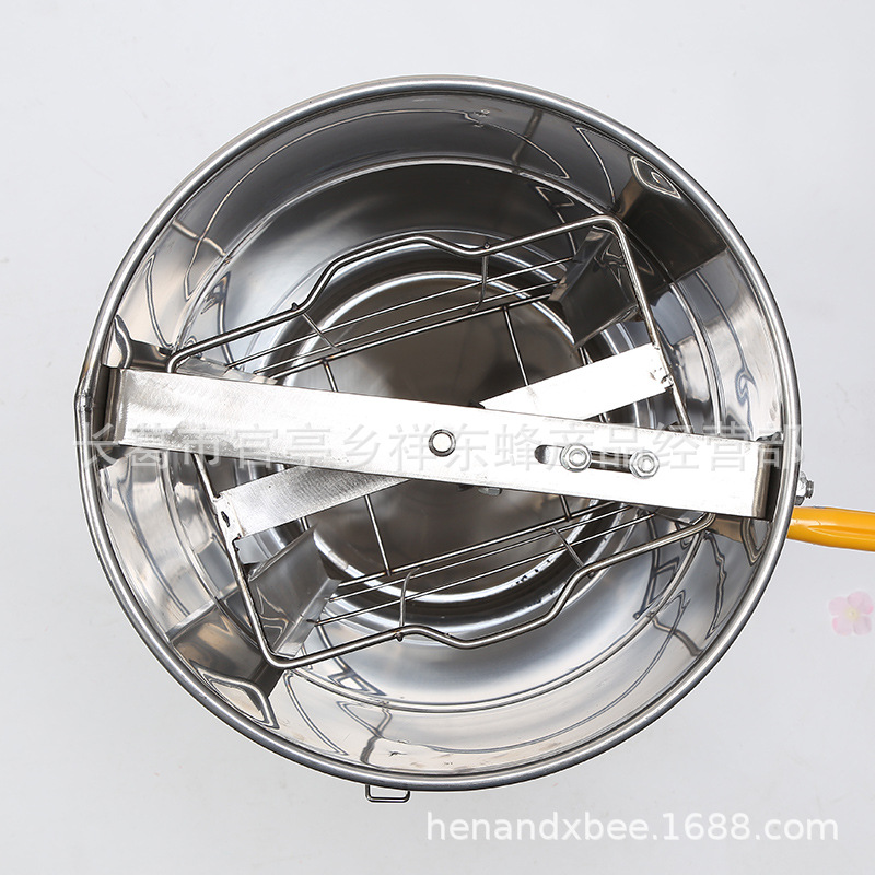 Stainless steel honey shaker wholesale seamless sugar shaker honey separator honey bucket sugar beating tool bee honey shaker