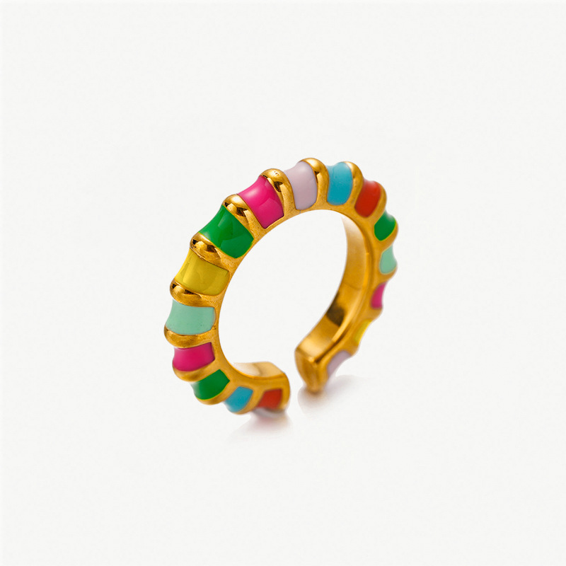 Anillos de acero inoxidable de color de goteo de aceite de TINA 18k oro de alto nivel europeo y americano lindos anillos de joyería de acero de titanio transfronterizo