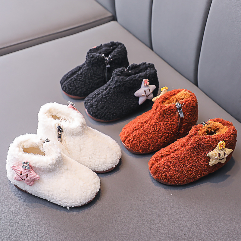 Botas cortas de bebé niñas zapatos de felpa para niños Otoño e Invierno forradas de lana engrosadas botas de algodón para bebés zapatos cálidos para niños pequeños