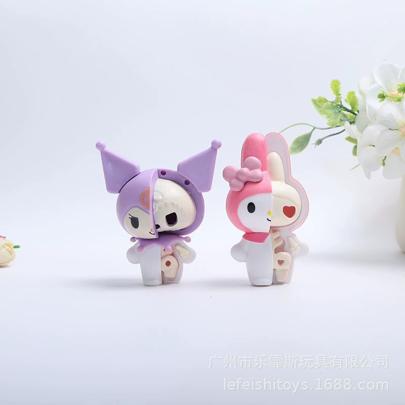 Минифигурка Hello Kitty скелет, капсульная игрушка (4 варианта), ПВХ, 6–8 см