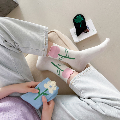 Ins trend mid-tube spring tulip three-dimensional college style versatile sweet and cute forest style mid-tube cotton socks