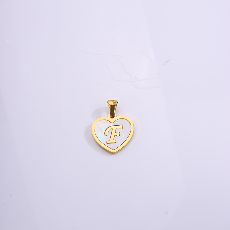 Nuevo colgante de corazón de melocotón de acero de titanio, accesorios de concha de letras inglesas, colgante pequeño, joyería de amor de bricolaje, collar a juego
