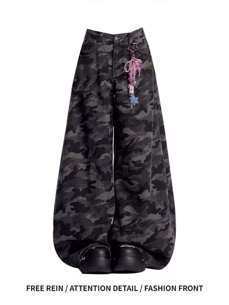 Retro camouflage summer design jeans