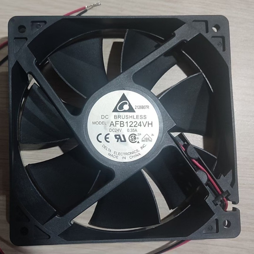 台达AFB1224VH节能机柜高效静音设计