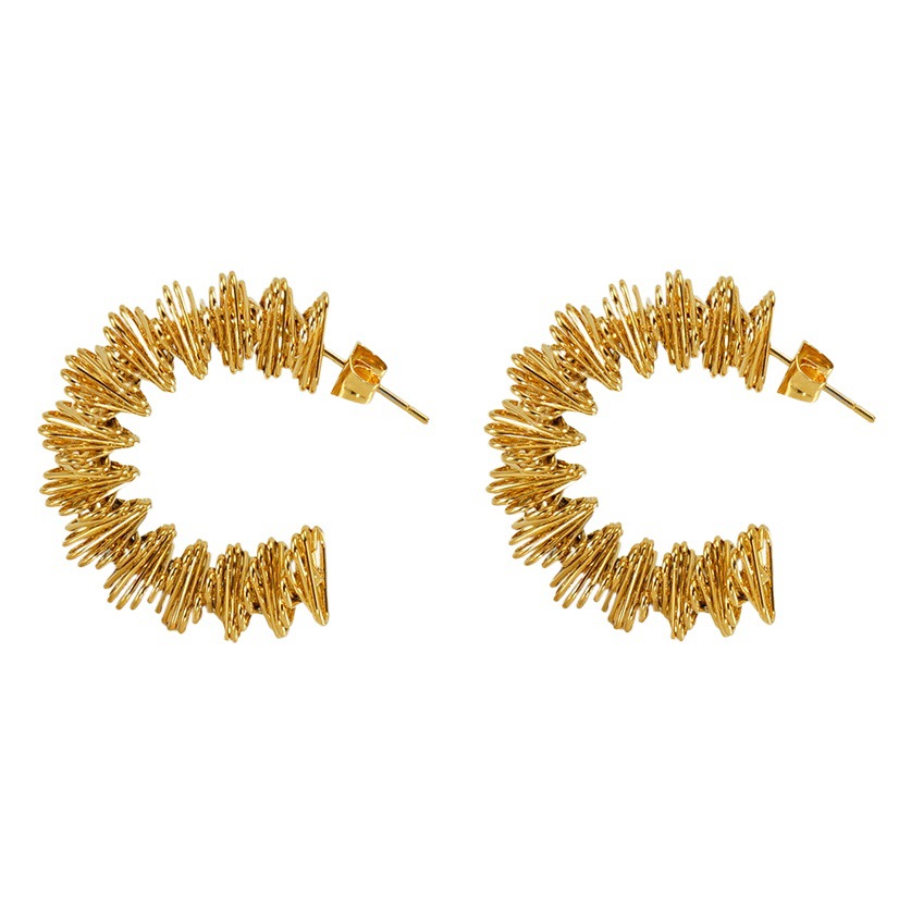 Pendientes de Primavera de acero inoxidable europeo y americano transfronterizo pendientes de anillo de acero de titanio de diseño irregular hueco de las mujeres en stock al por mayor