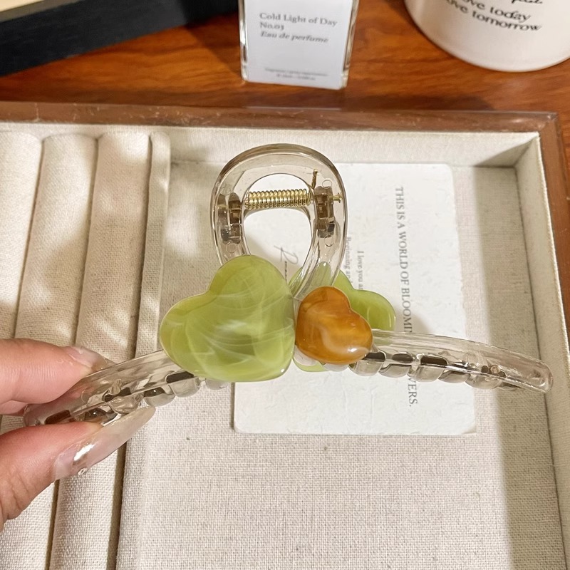 Temperamento de alto nivel amor agarrar clip de cabello de niñas más clip de tiburón detrás de la cabeza de un disco grande clip de cabello tocado