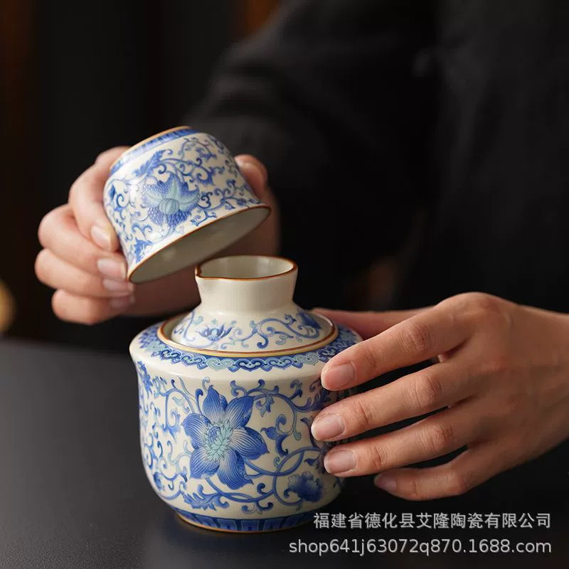 Blue and white high-end ceramic pocket flask for home use, set