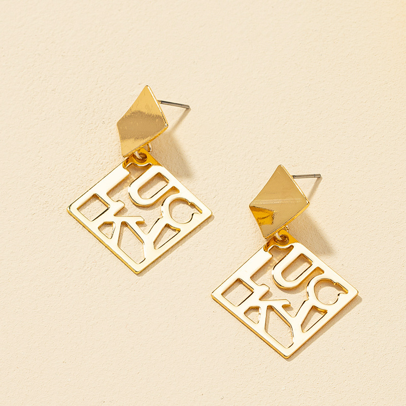 Retro Hollow Geometric Fashion Earrings display picture 5