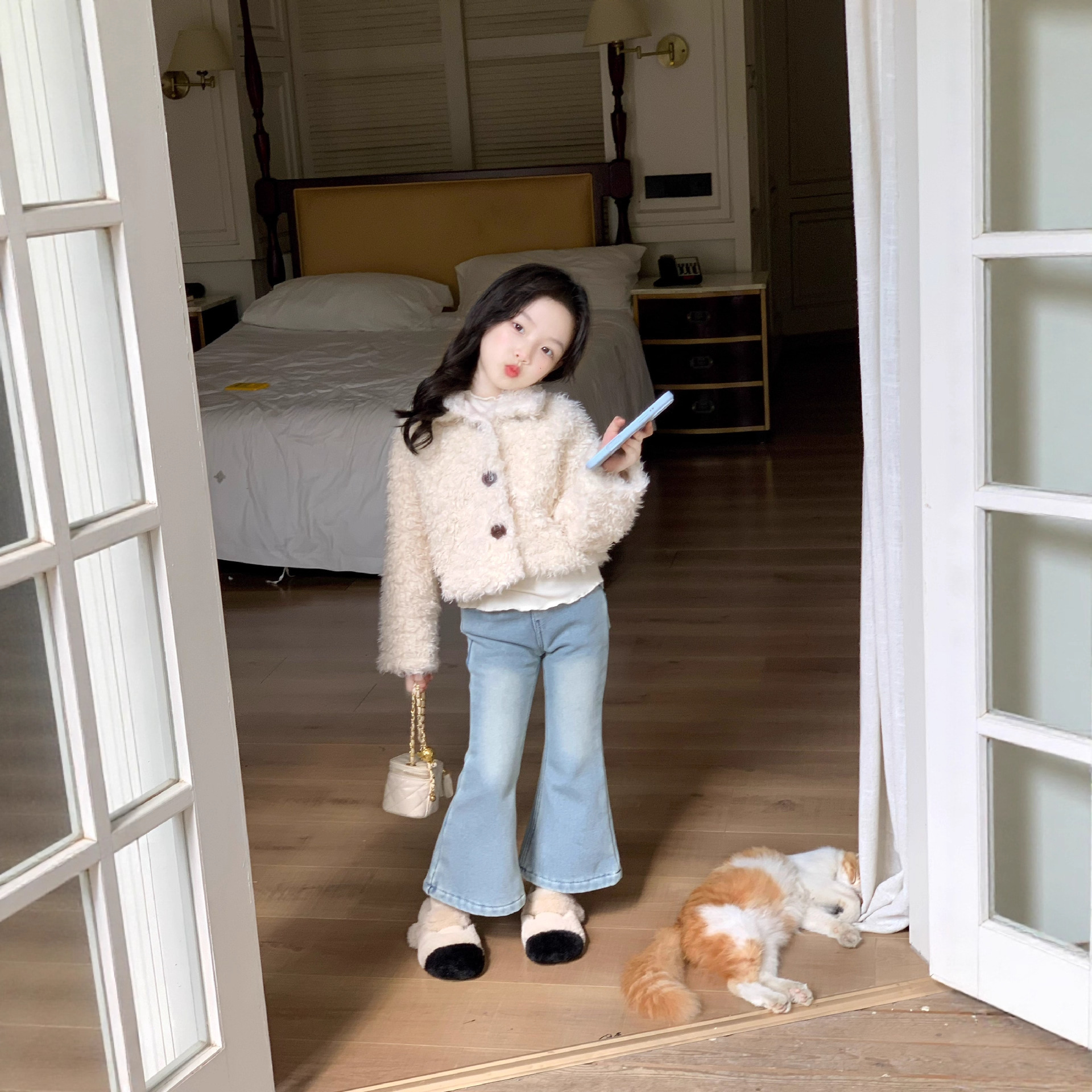 童装冬款女童羊羔毛外套儿童单排扣小女孩加绒加厚保暖立领毛毛衣