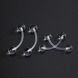 耳钉;耳环;耳夹