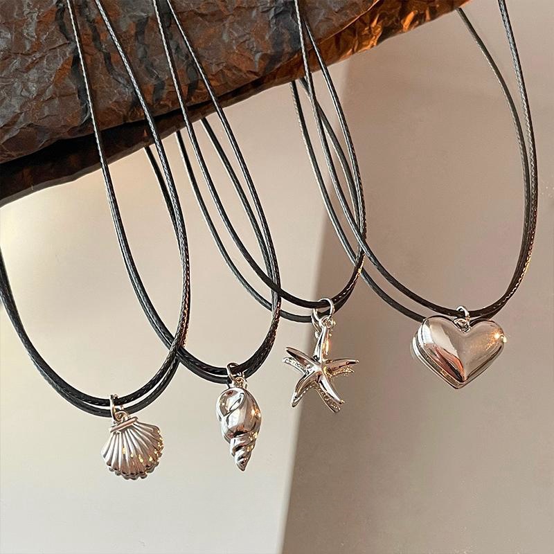Modern Style Starfish Conch Heart Shape Alloy Leather Rope Lobster Trigger Clasp Closure Pendant Necklaces Wholesale display picture 3