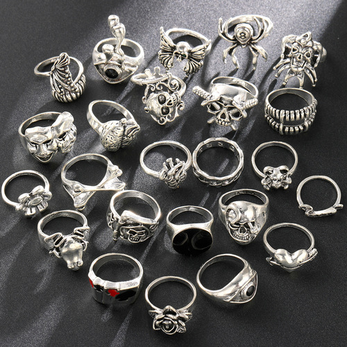 New Dark Hip-Hop Skull Spider Diamond Playing Cards Exaggerated Retro Ring Set of 24 Punk Accessories