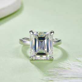 简约设计感婚戒S925银镀18K白金祖母绿形莫桑钻女戒12*8mm/8.0CT