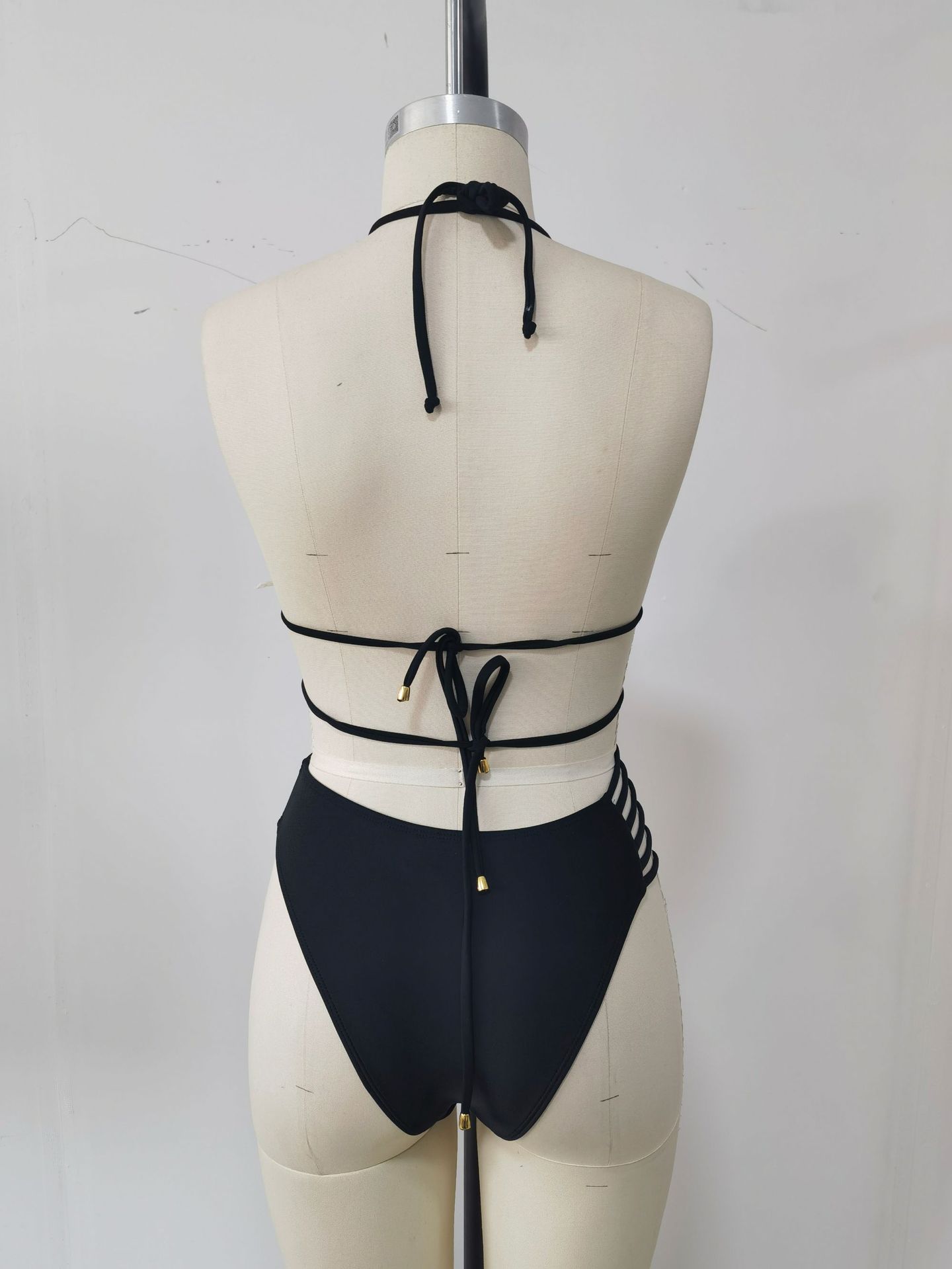 Bikini Image 11